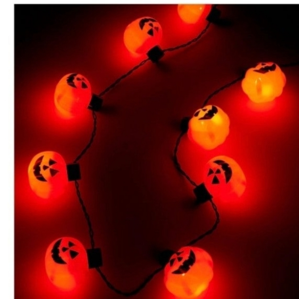 CREATOLOGY Halloween Light-Up Jumbo Pumpkin Jacko'-Lantern & Candy Corn Necklace